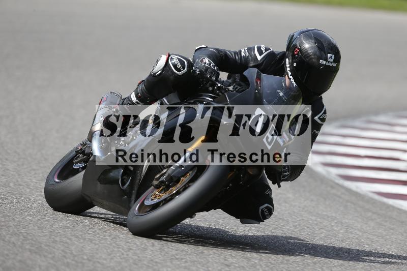/Archiv-2025/53 16.09.2025 Track Day Domi Aegerter ADR/Gruppe rot/85